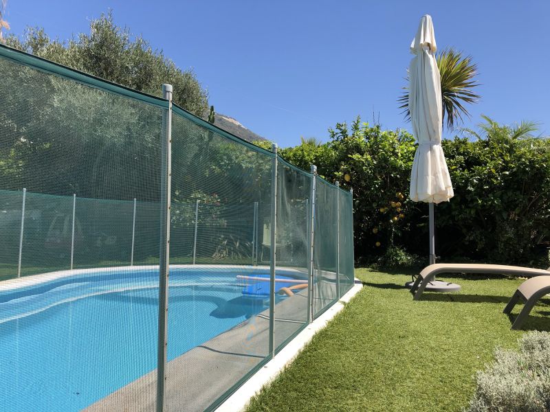 Pet-Friendly Mesh Pool Barrier